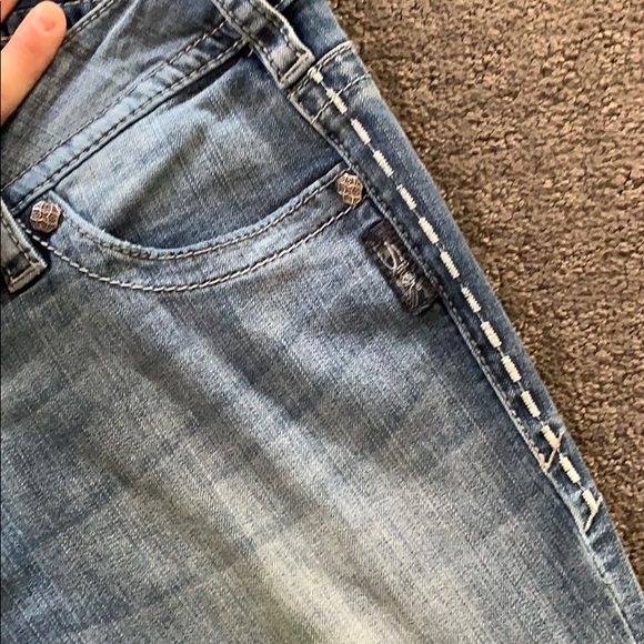 Silver Suki - Picture 7 of 11